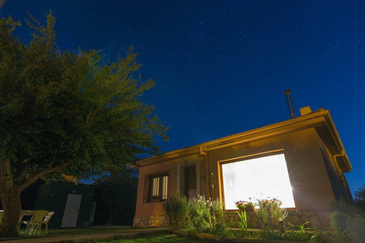 El Jardin De Manuela Villa Santibanez del Val ภายนอก รูปภาพ